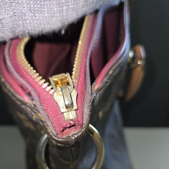 Louis Vuitton - Pallas (Authentic) P2 - Picture 9 of 16